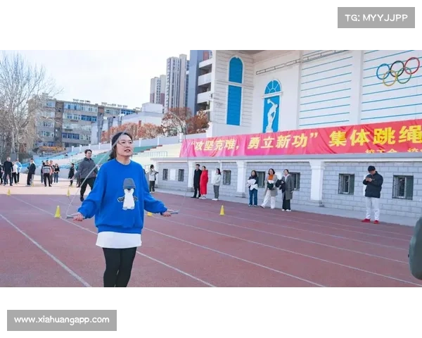 瓜沥棒球场千名观众齐声高唱战歌激励萧山队拼搏奋进