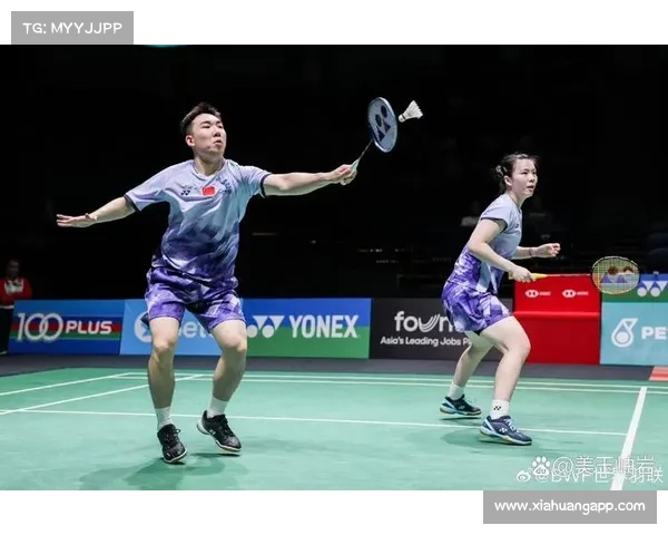 郭新娃陈芳卉混双迎战印尼组合希达亚图拉费利沙力争胜利