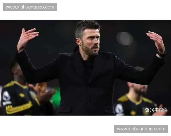 曼联十年首双杀，卡里克激活梅努前插属性彻底改变双红会攻防格局